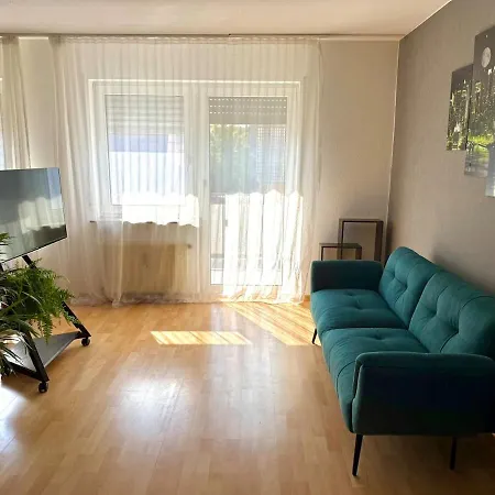 Cozy 1 *